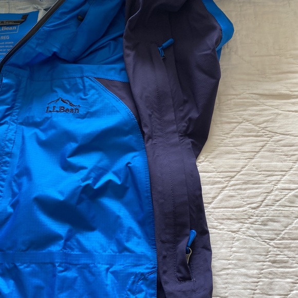 LL Bean Rain Jacket - Picture 6 of 12